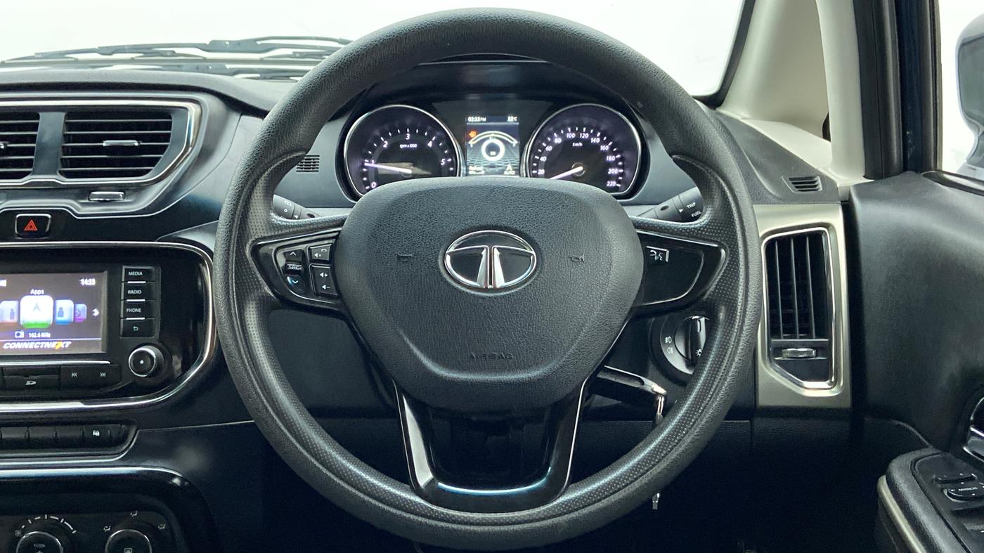 2017 Tata Hexa Varicor 400 XM, Diesel, Manual, 64,177 km, Steering Wheel Close Up