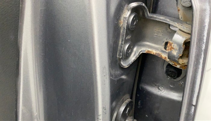 2017 Maruti IGNIS DELTA 1.2 AMT, Petrol, Automatic, 50,688 km, Left B pillar - Slight discoloration