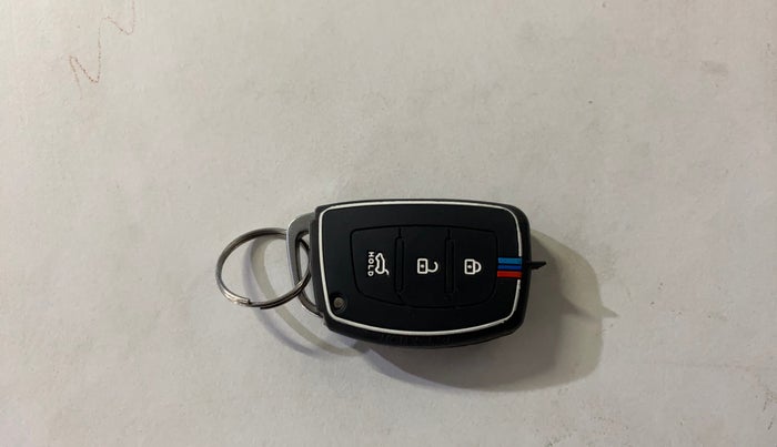 2017 Hyundai Creta SX PLUS AT 1.6 PETROL, Petrol, Automatic, 85,014 km, Key Close Up