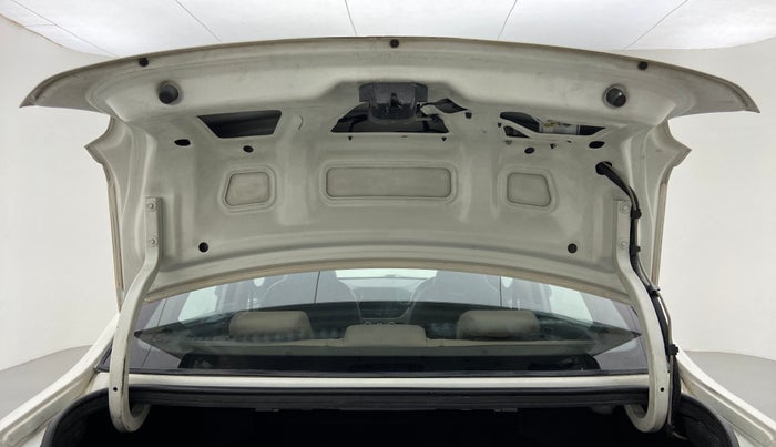2014 Hyundai Xcent BASE 1.2, Petrol, Manual, 1,03,061 km, Boot Door Open