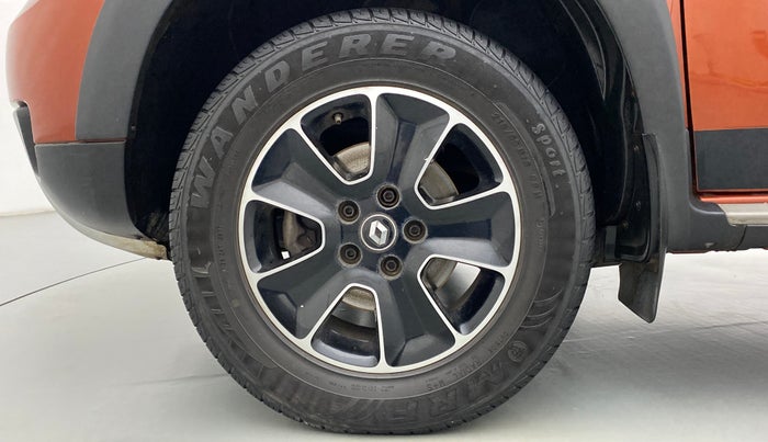 2017 Renault Duster RXZ AMT 110 PS, Diesel, Automatic, 44,505 km, Left Front Wheel