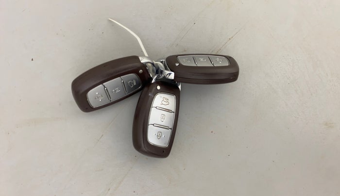 2016 Hyundai Creta SX PLUS 1.6 PETROL, Petrol, Manual, 50,334 km, Key Close Up