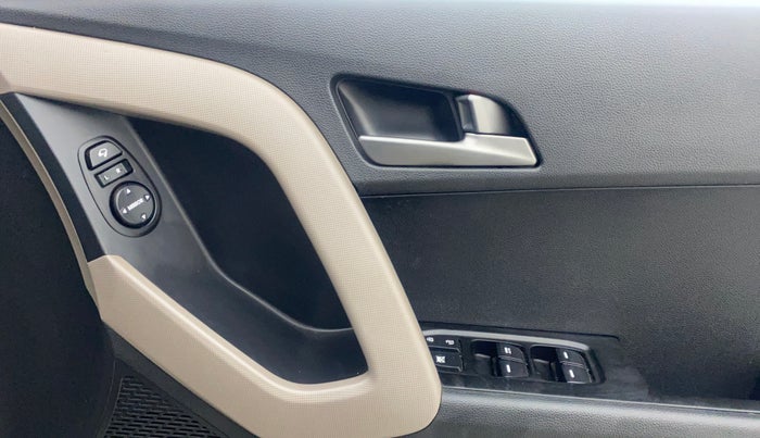 2016 Hyundai Creta SX PLUS 1.6 PETROL, Petrol, Manual, 50,334 km, Driver Side Door Panels Control