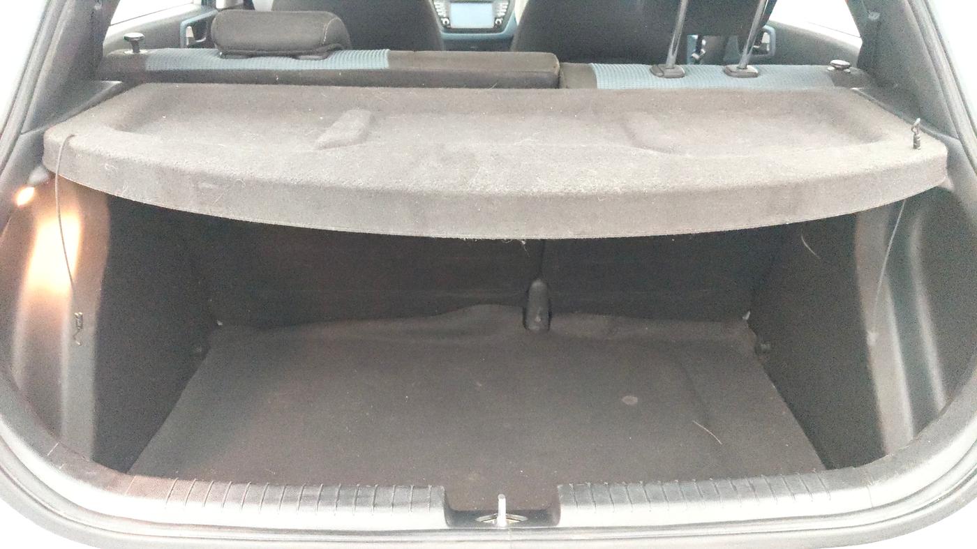 2017 Hyundai i20 Active 1.2 SX, Petrol, Manual, 41,504 km, Boot Inside