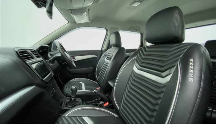 2021 Maruti Vitara Brezza ZXI +, Petrol, Manual, 26,848 km, Right Side Front Door Cabin
