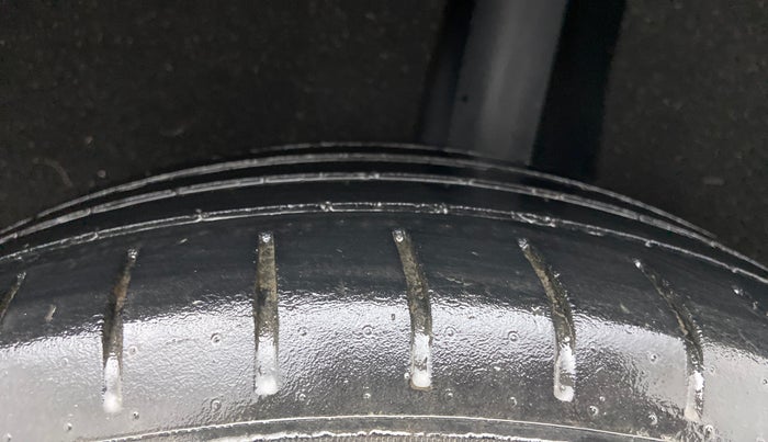 2020 Toyota Glanza G ISG, Petrol, Manual, 80,643 km, Left Rear Tyre Tread