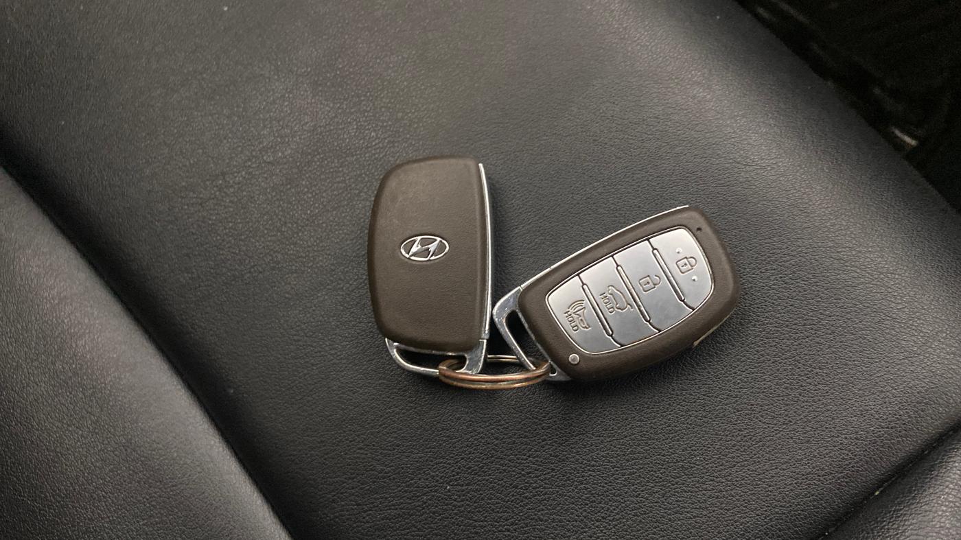 2019 Hyundai VENUE SX PLUS 1.0 TURBO DCT, Petrol, Automatic, 78,948 km, Key Close Up