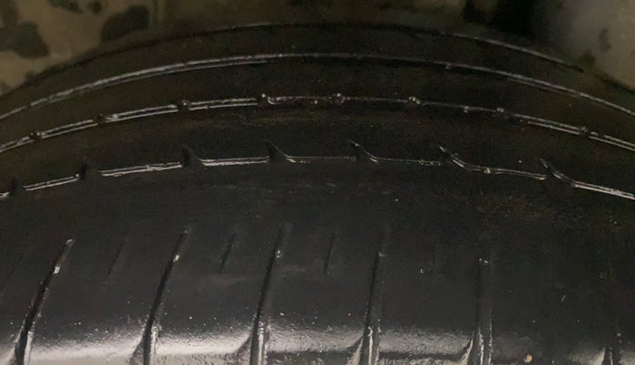 2019 Hyundai Elite i20 ASTA 1.2 (O), Petrol, Manual, 50,506 km, Left Rear Tyre Tread