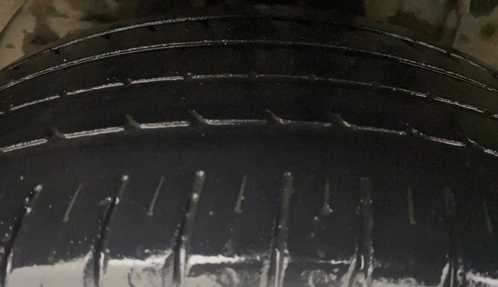 2019 Hyundai Elite i20 ASTA 1.2 (O), Petrol, Manual, 50,506 km, Right Rear Tyre Tread