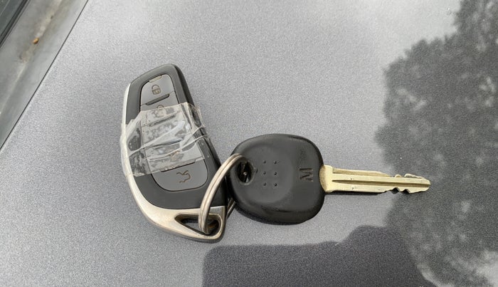 2012 Hyundai i10 MAGNA 1.1, Petrol, Manual, 86,659 km, Key Close Up