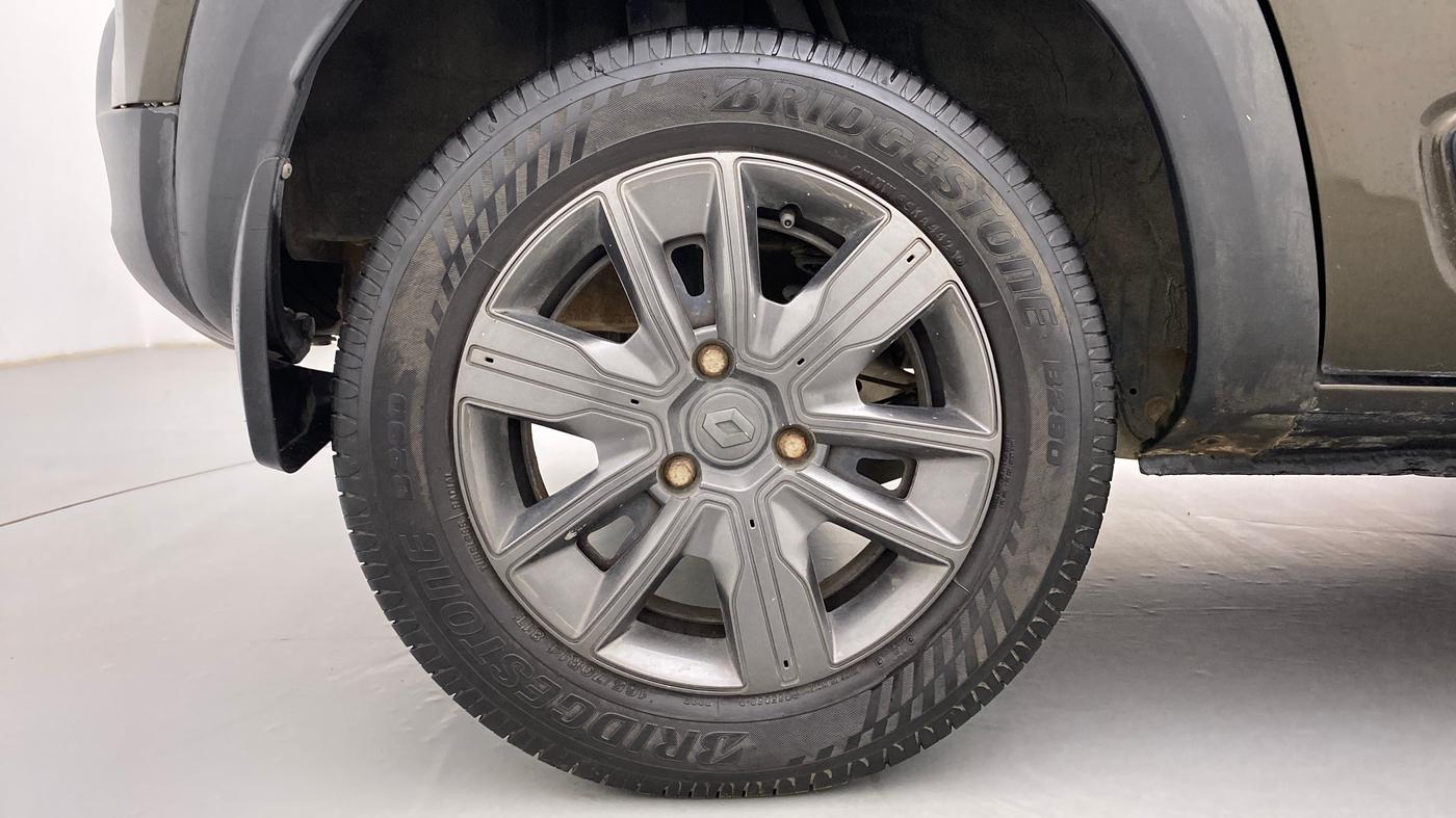 2020 Renault Kwid CLIMBER 1.0 (O), Petrol, Manual, 49,893 km, Right Rear Wheel