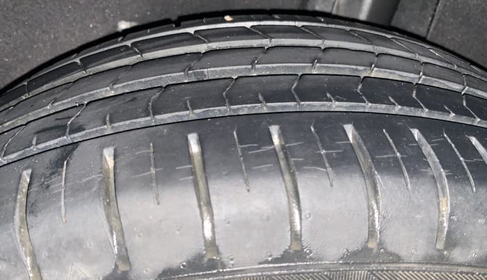 2020 Maruti Baleno ZETA PETROL 1.2, Petrol, Manual, 13,082 km, Left Rear Tyre Tread