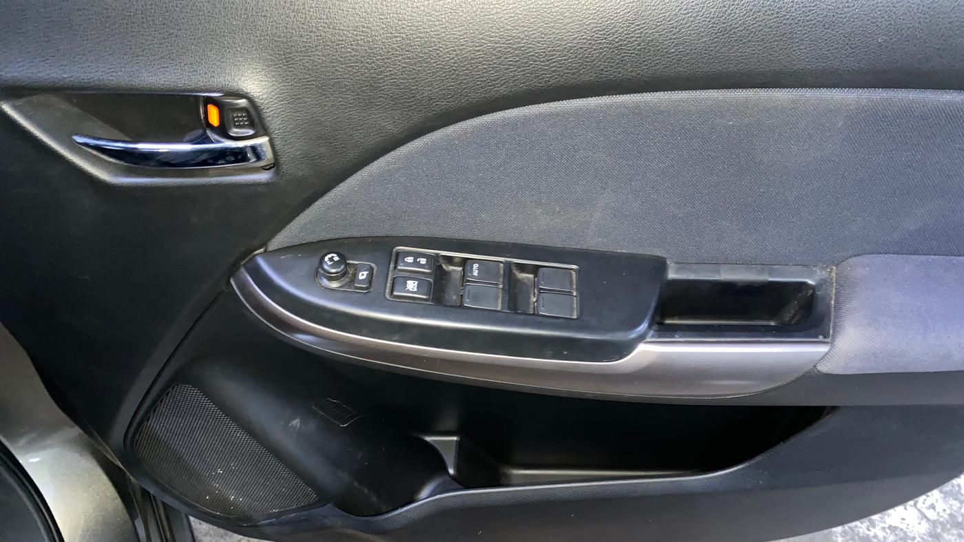 2020 Maruti Baleno ZETA PETROL 1.2, Petrol, Manual, 13,082 km, Driver Side Door Panels Control