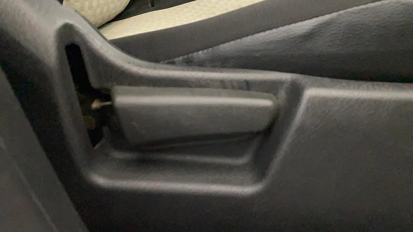 2020 Maruti Alto VXI, Petrol, Manual, 74,044 km, Driver Side Adjustment Panel