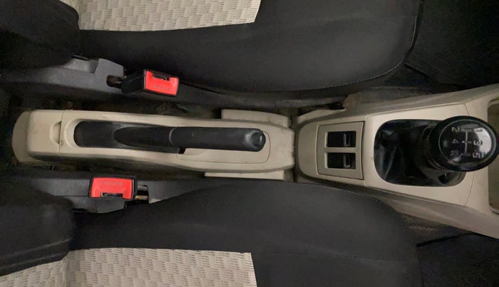 2020 Maruti Alto VXI, Petrol, Manual, 74,044 km, Gear Lever