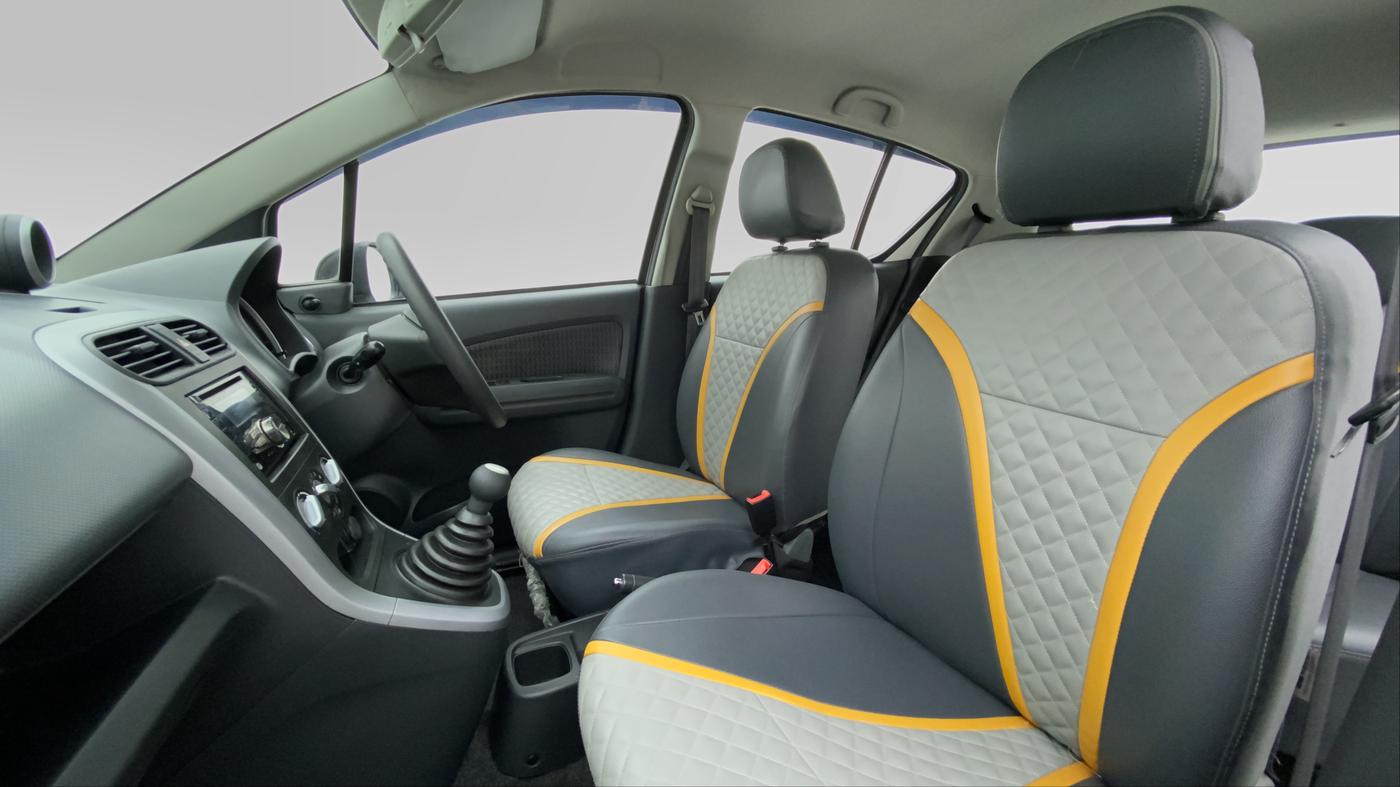 2014 Maruti Ritz VXI Elate Limited Edition, Petrol, Manual, 65,353 km, Right Side Front Door Cabin