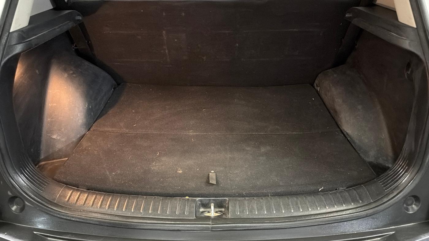 2023 KIA SELTOS  HTK PLUS 1.5 PETROL MT, Petrol, Manual, 9,012 km, Boot Inside