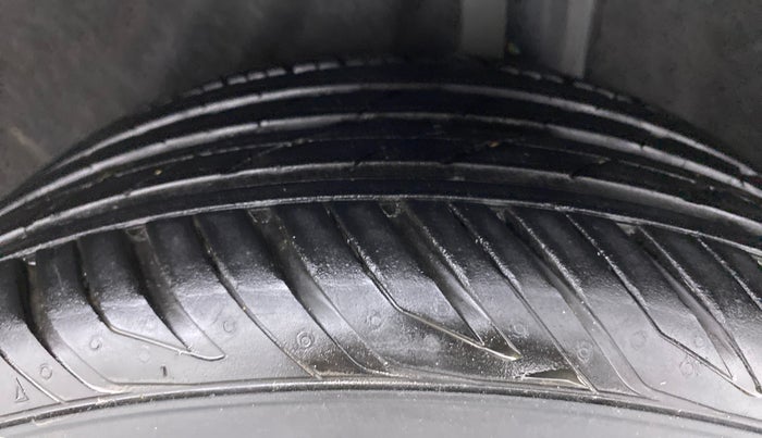 2019 Honda Civic 1.8L I-VTEC VX CVT, Petrol, Automatic, 9,957 km, Left Rear Tyre Tread