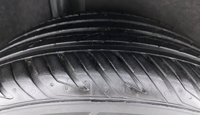 2019 Honda Civic 1.8L I-VTEC VX CVT, Petrol, Automatic, 9,957 km, Right Rear Tyre Tread
