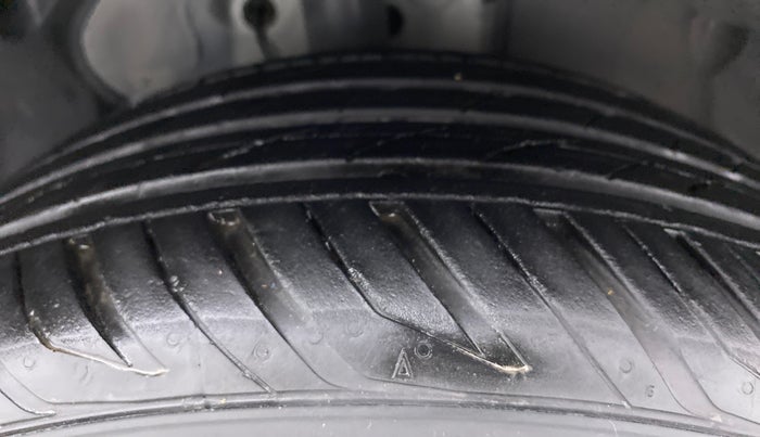 2019 Honda Civic 1.8L I-VTEC VX CVT, Petrol, Automatic, 9,957 km, Right Front Tyre Tread