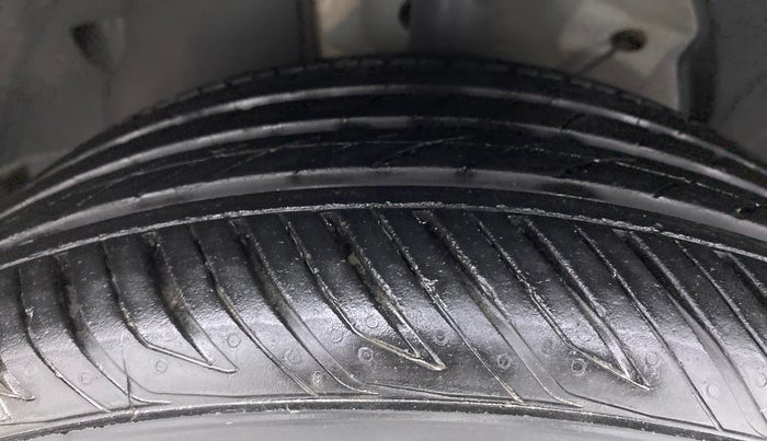 2019 Honda Civic 1.8L I-VTEC VX CVT, Petrol, Automatic, 9,957 km, Left Front Tyre Tread