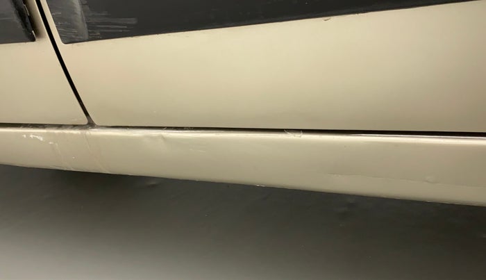 2013 Maruti Wagon R 1.0 VXI, Petrol, Manual, 33,996 km, Left running board - Slightly dented