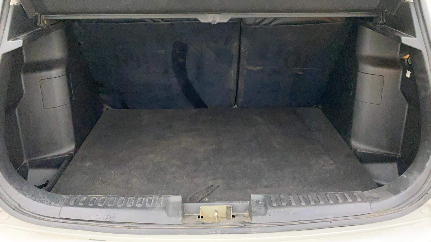 2019 Maruti Vitara Brezza ZDI AMT, Diesel, Automatic, 80,977 km, Boot Inside