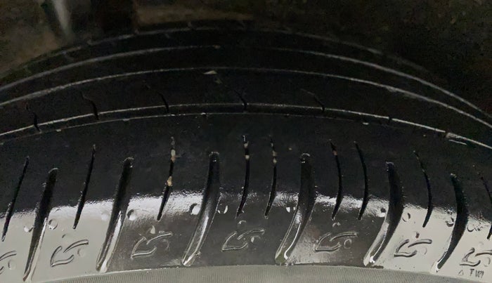 2019 Maruti Vitara Brezza ZDI AMT, Diesel, Automatic, 80,977 km, Right Rear Tyre Tread