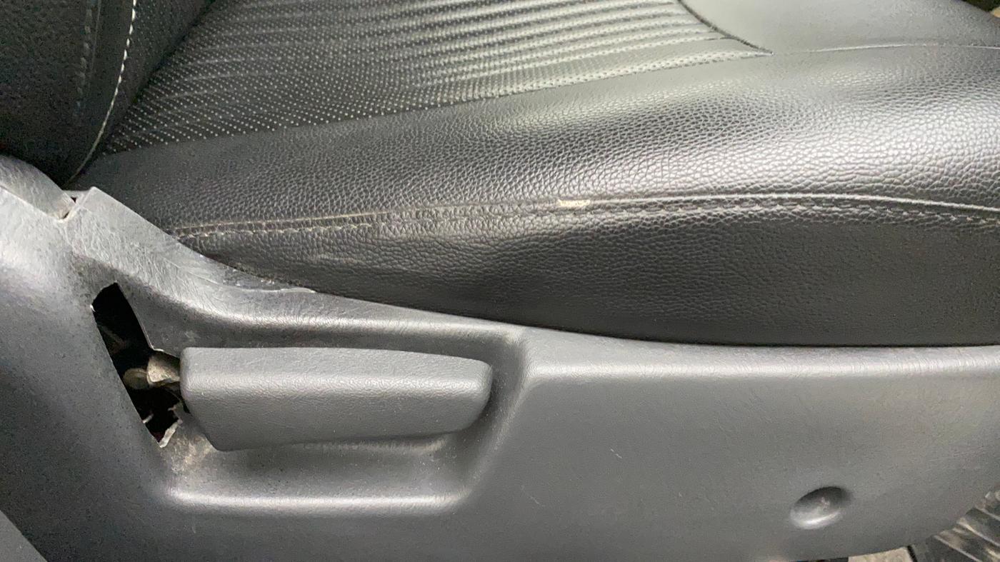 2019 Maruti Alto K10 VXI (O), Petrol, Manual, 41,396 km, Driver Side Adjustment Panel