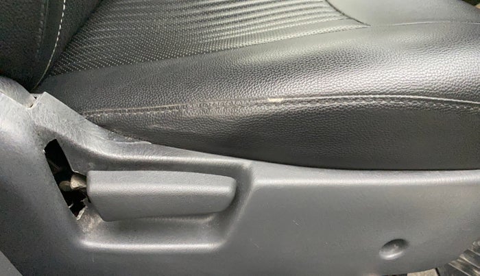 2019 Maruti Alto K10 VXI (O), Petrol, Manual, 41,396 km, Driver Side Adjustment Panel