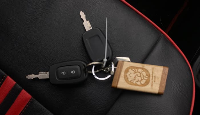2024 Renault Kwid RXT 1.0, Petrol, Manual, 2,605 km, Key Close Up