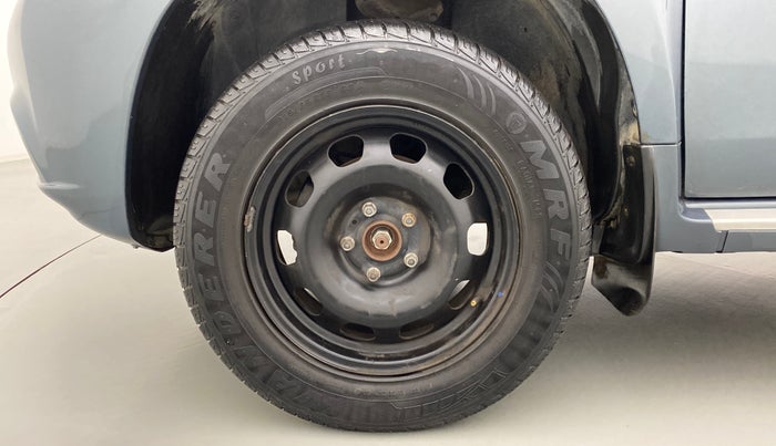 2016 Nissan Terrano XL P, Petrol, Manual, 19,844 km, Left Front Wheel