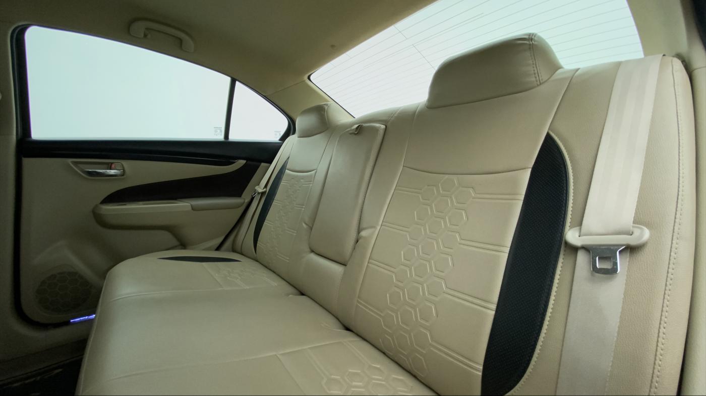 2016 Maruti Ciaz VXI, Petrol, Manual, 54,991 km, Right Side Rear Door Cabin