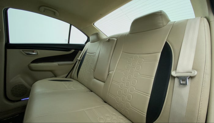 2016 Maruti Ciaz VXI, Petrol, Manual, 54,991 km, Right Side Rear Door Cabin