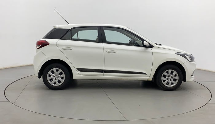 2016 Hyundai Elite i20 SPORTZ 1.2, Petrol, Manual, 26,479 km, Right Side View