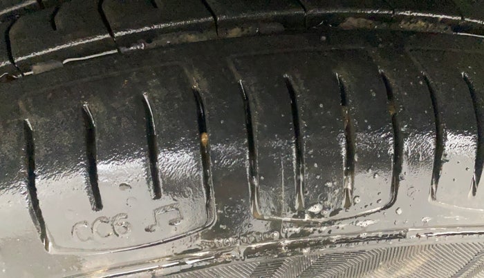 2018 Tata Tiago XZ PETROL, Petrol, Manual, 41,685 km, Left Front Tyre Tread