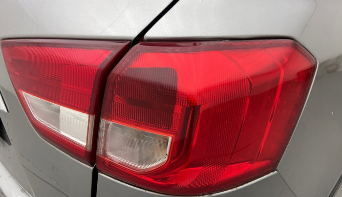 2019 Maruti Vitara Brezza ZDI AMT, Diesel, Automatic, 40,155 km, Right tail light - Minor damage
