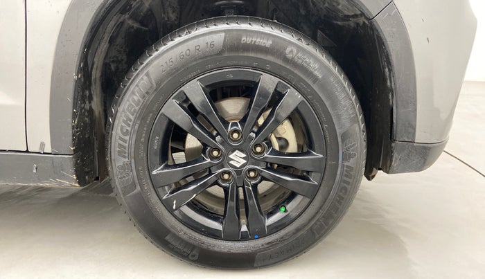 2019 Maruti Vitara Brezza ZDI AMT, Diesel, Automatic, 40,155 km, Right Front Wheel