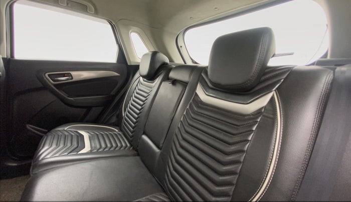 2019 Maruti Vitara Brezza ZDI AMT, Diesel, Automatic, 40,155 km, Right Side Rear Door Cabin