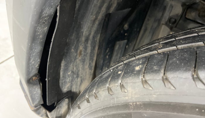 2019 Maruti Vitara Brezza ZDI AMT, Diesel, Automatic, 40,155 km, Left fender - Lining loose