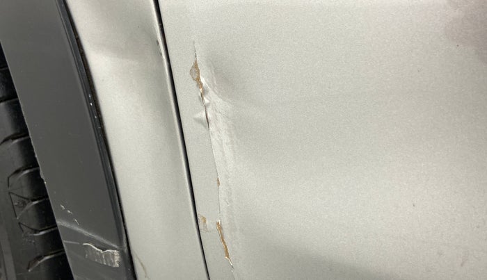 2019 Maruti Vitara Brezza ZDI AMT, Diesel, Automatic, 40,155 km, Front passenger door - Slight discoloration