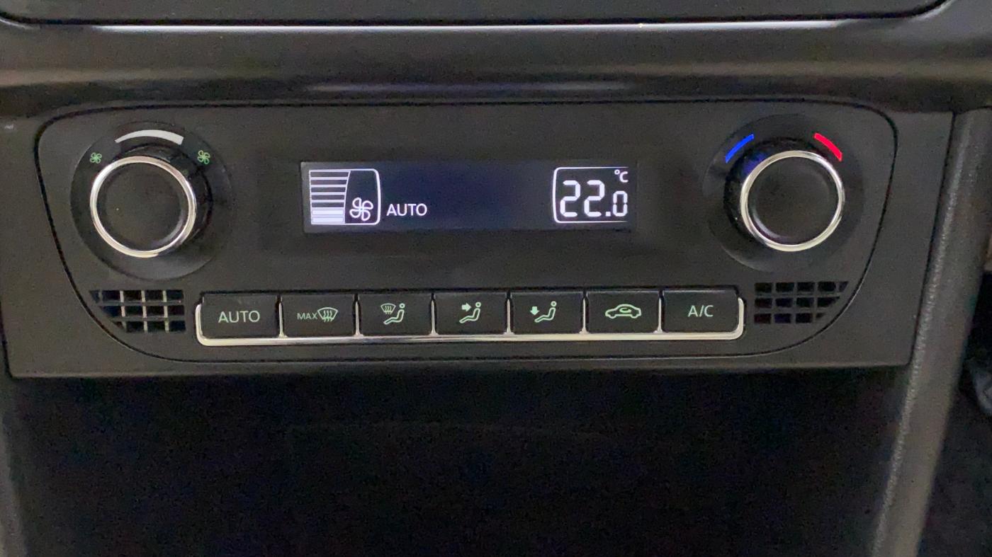 2019 Skoda Rapid AMBITION 1.6 MPFI MT, Petrol, Manual, 17,530 km, Automatic Climate Control