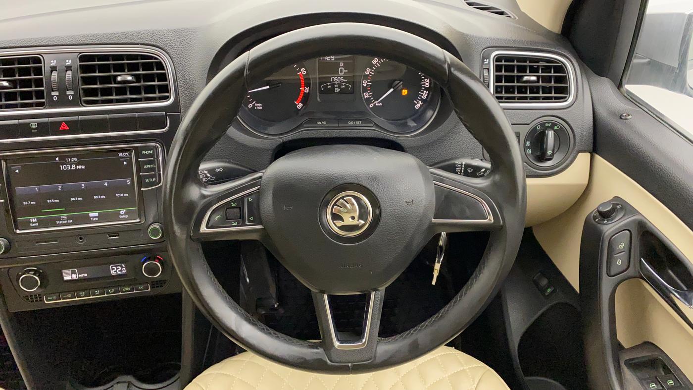 2019 Skoda Rapid AMBITION 1.6 MPFI MT, Petrol, Manual, 17,530 km, Steering Wheel Close Up
