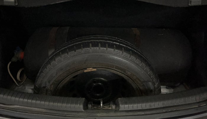 2017 Hyundai Grand i10 SPORTZ 1.2 KAPPA VTVT, CNG, Manual, 35,857 km, Boot Inside