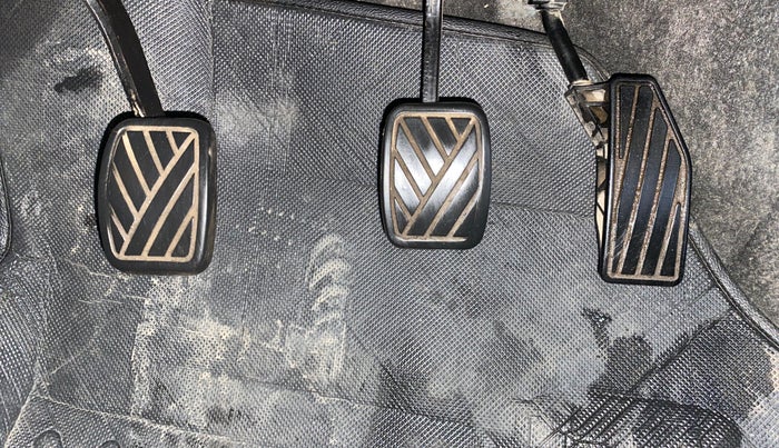 2016 Maruti Baleno ALPHA PETROL 1.2, Petrol, Manual, 57,134 km, Pedals