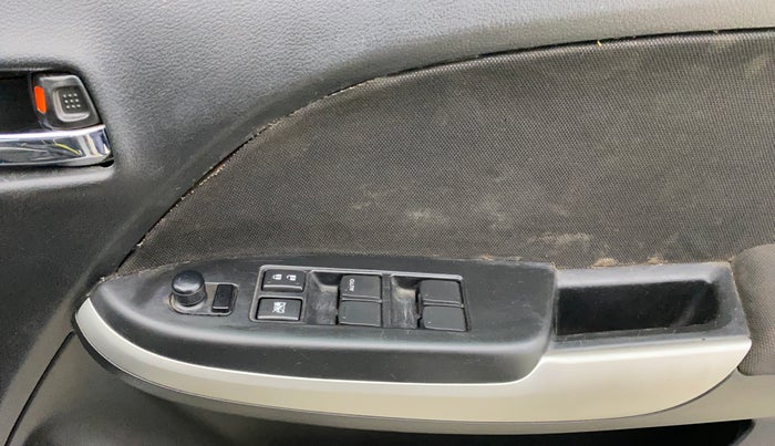 2016 Maruti Baleno ALPHA PETROL 1.2, Petrol, Manual, 57,134 km, Driver Side Door Panels Control