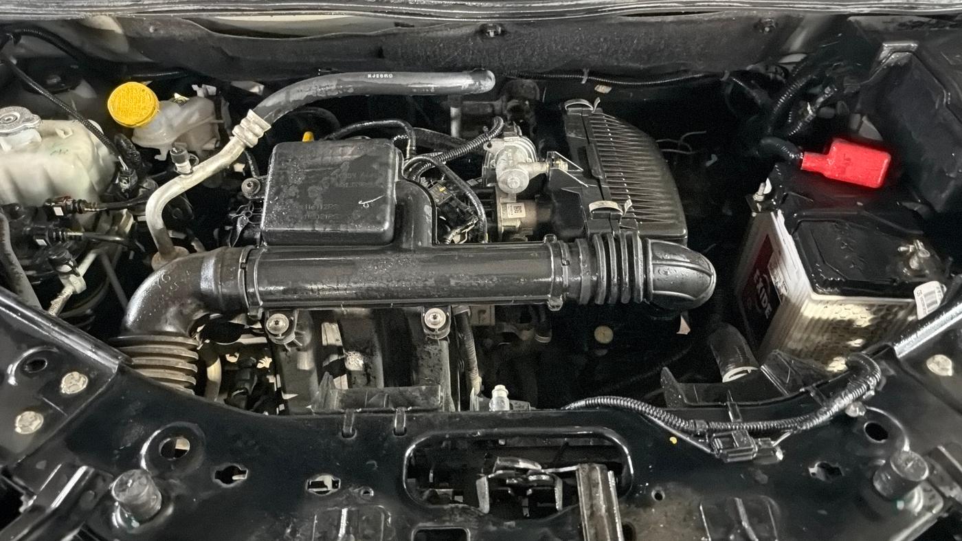 2022 Nissan MAGNITE XL, Petrol, Manual, 21,471 km, Engine View