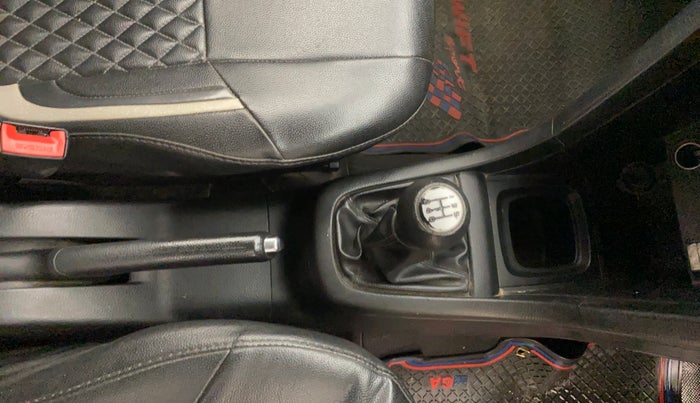 2017 Maruti Swift VDI ABS, Diesel, Manual, 84,402 km, Gear Lever