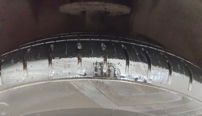2019 Maruti Baleno ZETA CVT PETROL 1.2, Petrol, Automatic, 36,209 km, Right Front Tyre Tread