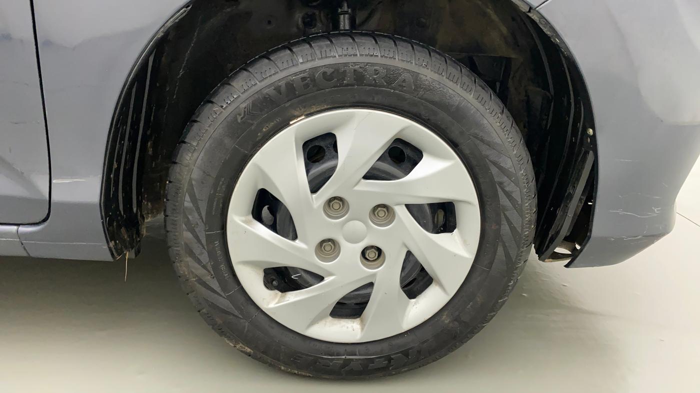 2022 Honda Amaze 1.2L I-VTEC S, Petrol, Manual, 29,183 km, Right Front Wheel